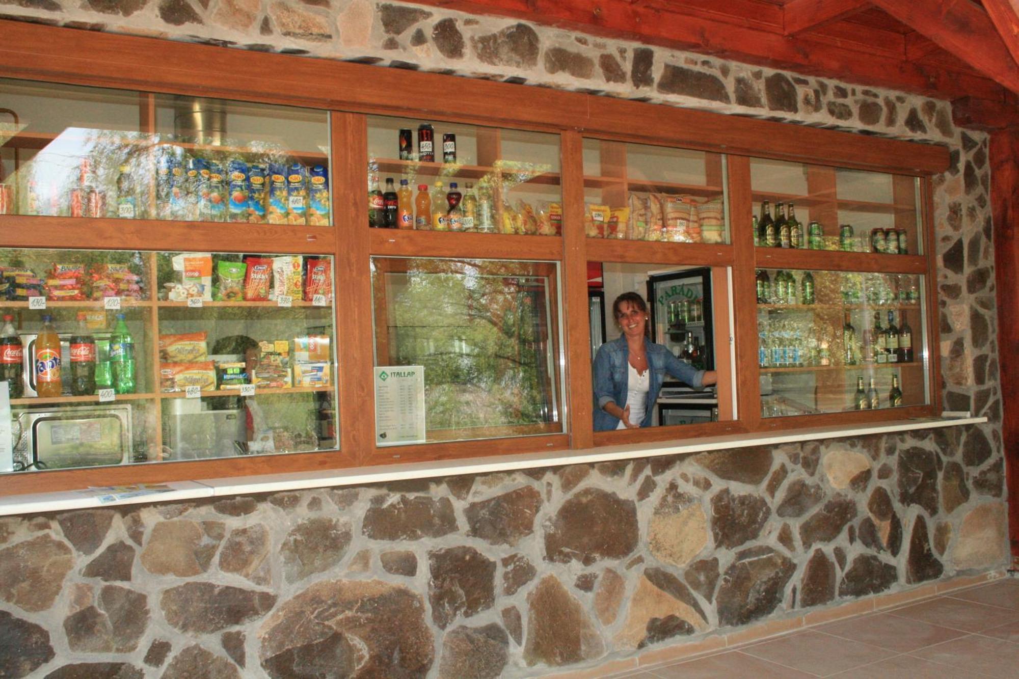 Mátra Kemping Apartmanok Matrafured Bagian luar foto